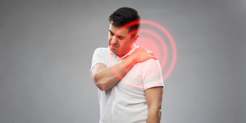Shoulder Pain: Common Causes, Warning Signs, and When to Consult an Orthopedic Doctor in Chennai
